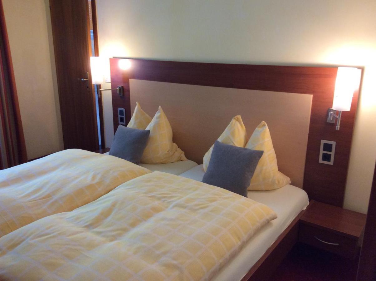 Hotel-Pension Berger ไฮเดลเบิร์ก ภายนอก รูปภาพ