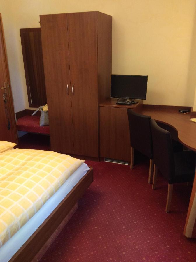 Hotel-Pension Berger ไฮเดลเบิร์ก ภายนอก รูปภาพ