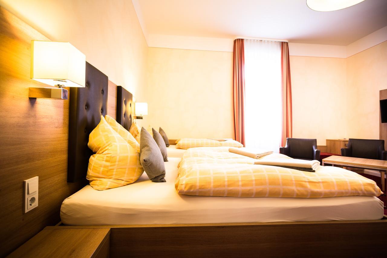 Hotel-Pension Berger ไฮเดลเบิร์ก ภายนอก รูปภาพ