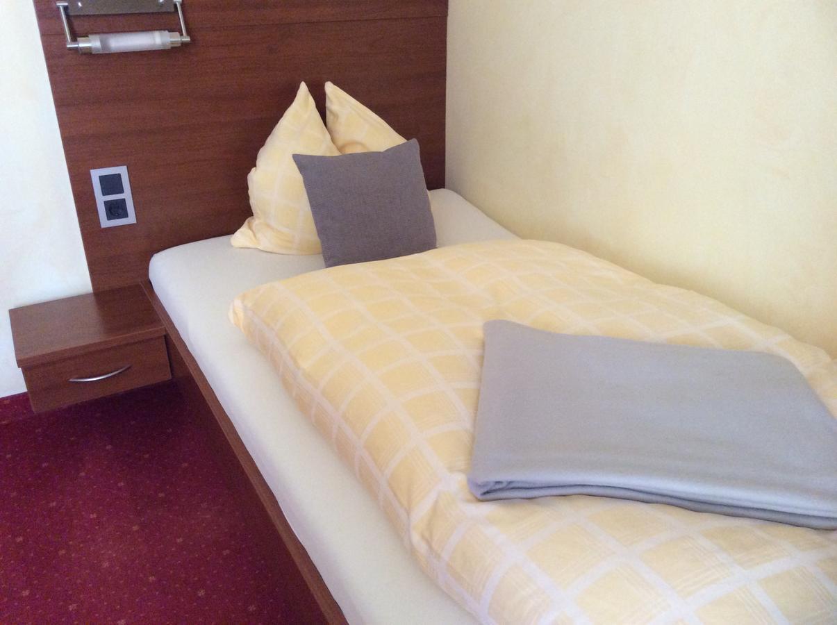 Hotel-Pension Berger ไฮเดลเบิร์ก ภายนอก รูปภาพ