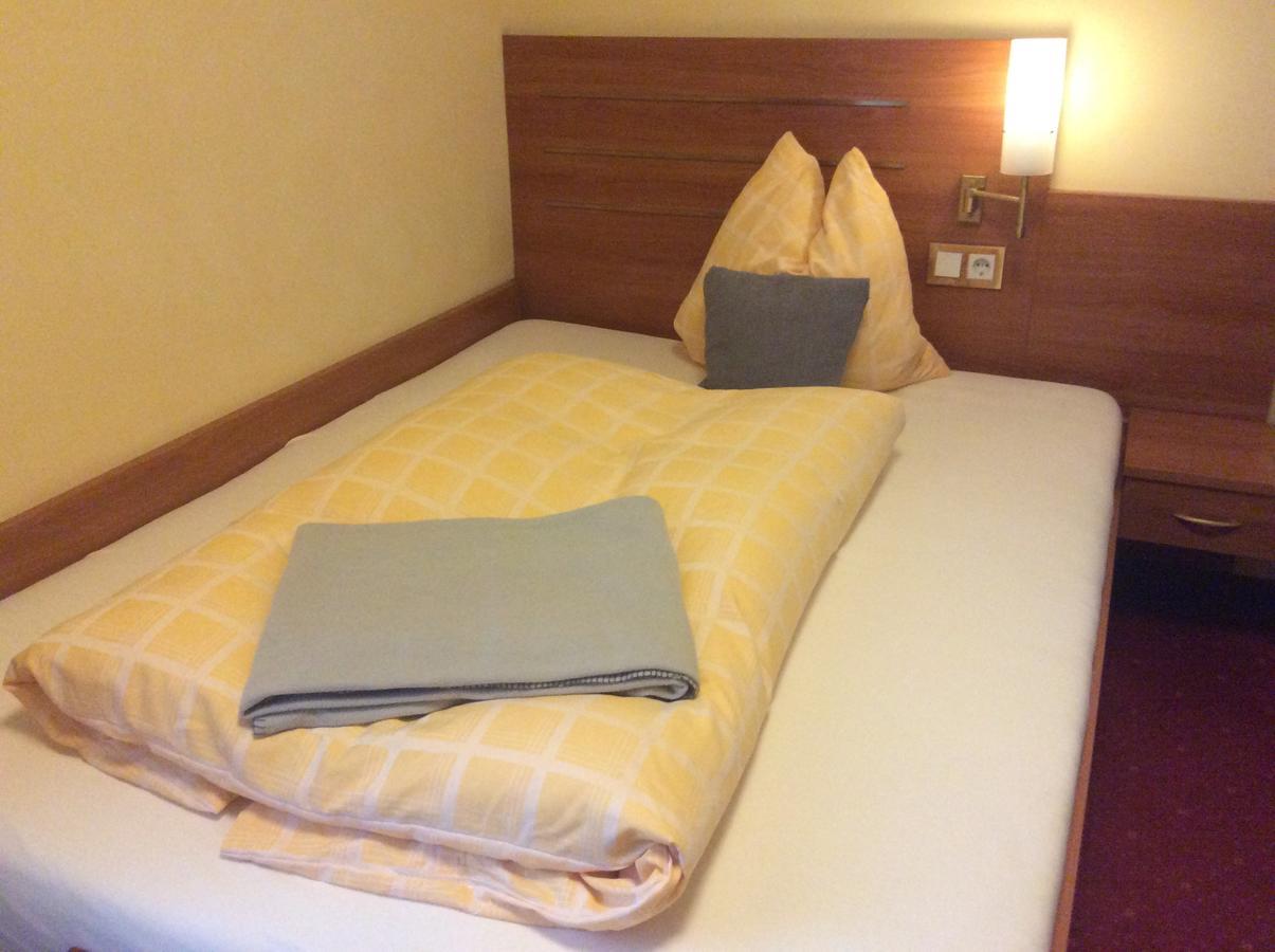 Hotel-Pension Berger ไฮเดลเบิร์ก ภายนอก รูปภาพ